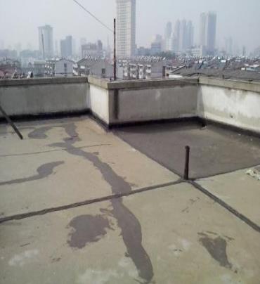 壤塘漏水维修 楼顶漏水是什么原因，楼顶漏水维修方法是什么?