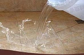 壤塘漏水维修 免砸砖防水材料该如何施工